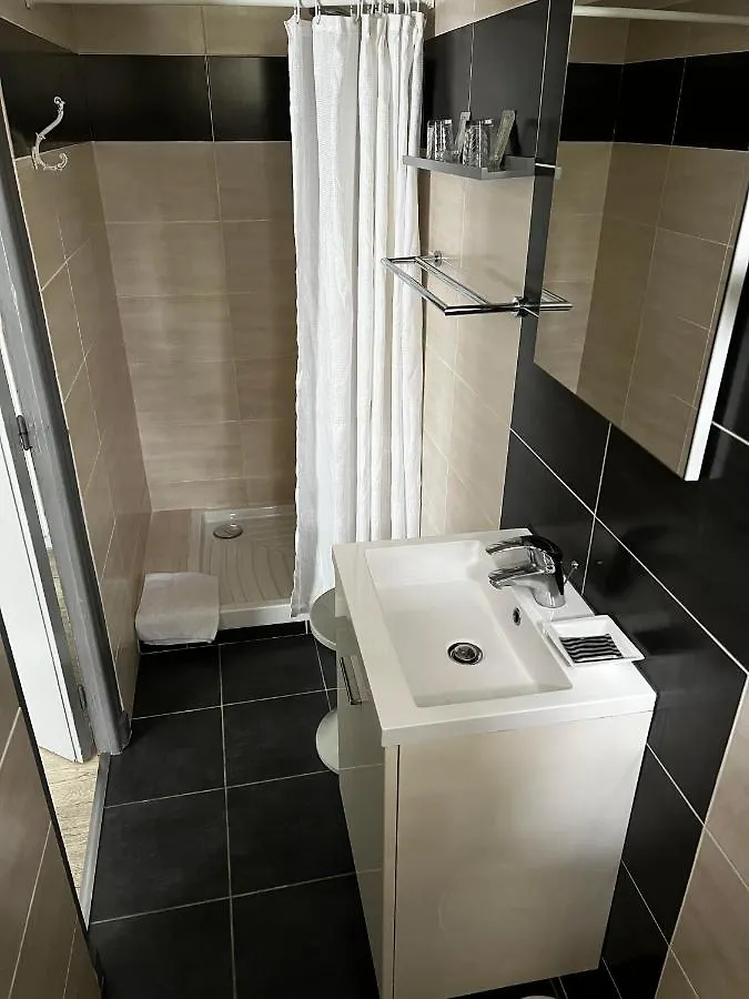 Hotel Bleu Riviera Καν-συρ-Μερ