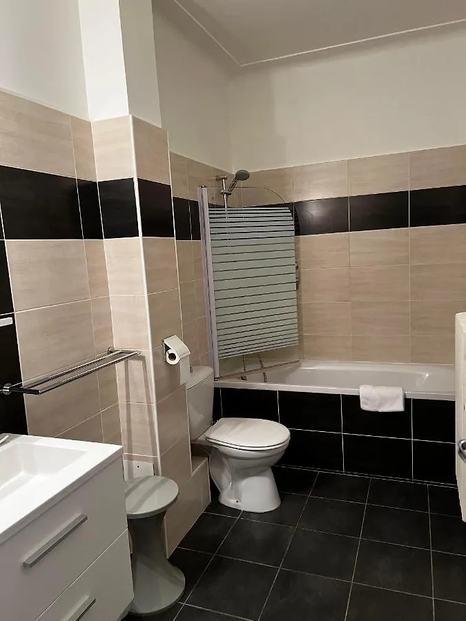 Hotel Bleu Riviera Καν-συρ-Μερ 3*,  Γαλλία