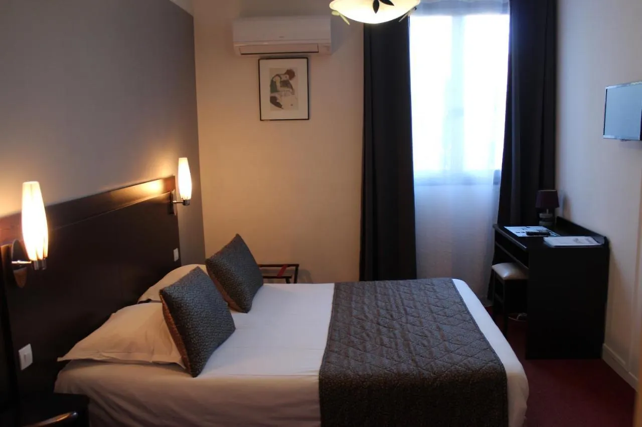 Hotel Bleu Riviera Cagnes-sur-Mer 3*,